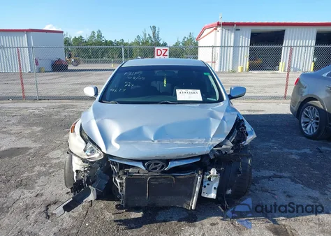 2015 Hyundai Elantra Se z USA, uszkodzony, nr VIN KMHDH4AE5FU264677